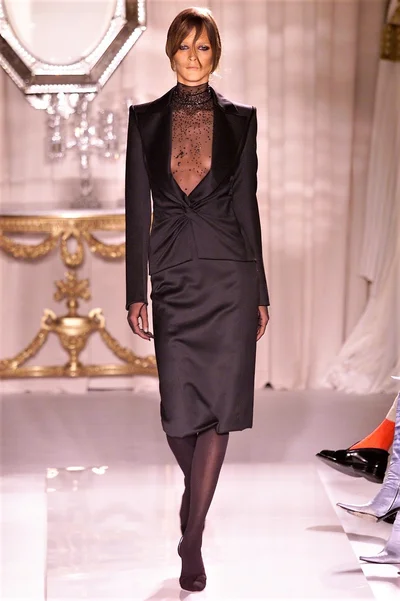 Look 13